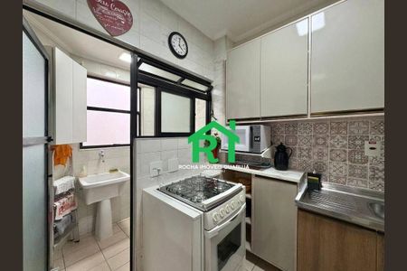 19_photo/94d1fe1155.f59aeb9b3e77001f-ATLAS-e47a3b1a-d1fe-40dc-a0b5-87cfea8cf71b.jpg de apartamento à venda com 2 quartos, 65m² em Jardim Las Palmas, Guarujá