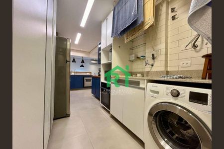 11_photo/94d1fe1159.c9f91a7ac56bfabf-ATLAS-10dd5fd7-cde1-47de-9be7-4dc9b609a7c8.jpg de apartamento à venda com 2 quartos, 77m² em Jardim Las Palmas, Guarujá