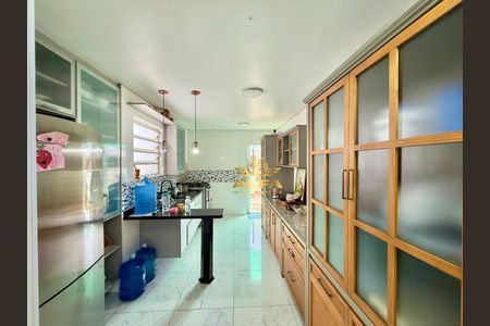 15_photo/94d1fe1181.34beb6889ad9cd13-ATLAS-afa82cba-5720-43bc-b3ce-5131cb99c06d.jpg de apartamento à venda com 3 quartos, 180m² em Jardim Las Palmas, Guarujá