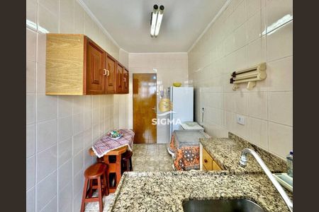 12_photo/94d1fe1185.b38ac4619dd2e4c9-ATLAS-0b2e085a-6a08-49bf-9cff-034aa1db2a55.jpg de apartamento à venda com 1 quarto, 50m² em Jardim Las Palmas, Guarujá