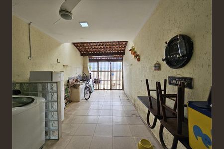 11_photo/94d1fe11d1.e1d2c46bde3eb79c-ATLAS-2b62e5a7-8536-401f-9d79-7448807e5748.jpg de casa à venda com 3 quartos, 79m² em Jardim Las Palmas, Guarujá