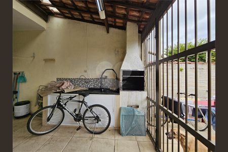 27_photo/94d1fe11d1.e1d2c46bde3eb79c-ATLAS-740ae896-98b5-4c24-8c55-bd73e6905d6a.jpg de casa à venda com 3 quartos, 79m² em Jardim Las Palmas, Guarujá