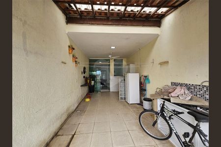 30_photo/94d1fe11d1.e1d2c46bde3eb79c-ATLAS-9a523c19-0a71-4810-8360-fb97a630a600.jpg de casa à venda com 3 quartos, 79m² em Jardim Las Palmas, Guarujá