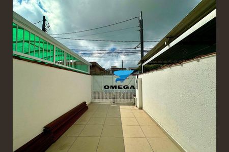 18_photo/94d1fe11d9.6c623372c172fc17-ATLAS-fdeefd75-9326-45c4-b201-70f74eece4dd.jpg de casa à venda com 3 quartos, 160m² em Jardim Las Palmas, Guarujá