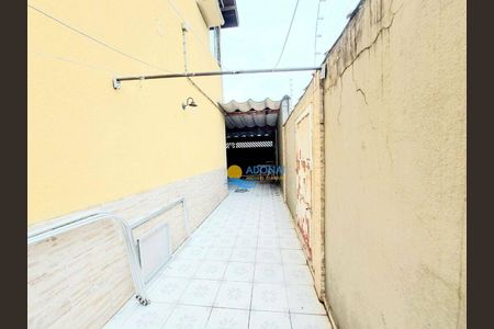 3_photo/94d1fe11ed.dc7f9bd34fcb90b1-ATLAS-6d3a56d8-fa3b-47f7-9679-5d0fe61374a8.jpg de casa à venda com 3 quartos, 150m² em Jardim Las Palmas, Guarujá