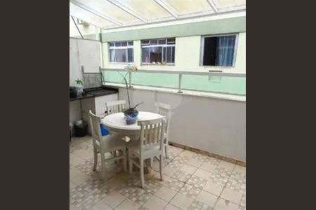 11_photo/94d1fe1225.0bc30f596f1079de-ATLAS-cbb6d548-98e4-43ab-9864-e931ff69c49d.jpg de casa à venda com 3 quartos, 115m² em Jardim Las Palmas, Guarujá