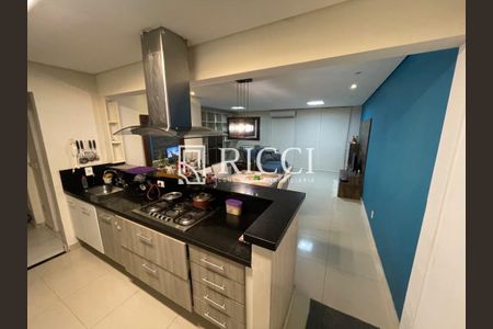 4_photo/94d1fe125f.b12e72b3c8c45426-ATLAS-755a64ee-8ba3-4cc3-a4b4-1c2bd0dd9cb6.jpg de apartamento à venda com 2 quartos, 96m² em Jardim Las Palmas, Guarujá