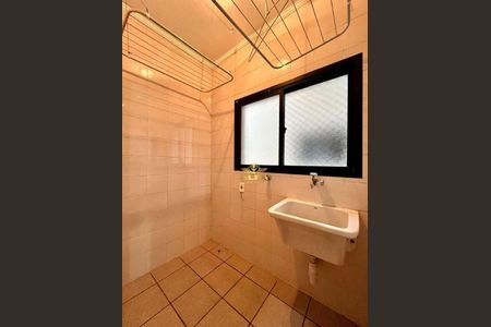 30_photo/94d1fe1267.1faaae41a5148225-ATLAS-3fd0c0d5-5f74-4e66-8c7f-97bc8963b3d6.jpg de apartamento à venda com 3 quartos, 80m² em Jardim Las Palmas, Guarujá