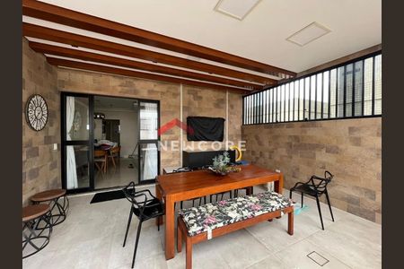 25_photo/94d1fe1267.d70948cd37f6cfc6-ATLAS-fd21143c-1035-4cc5-82e0-30c5f9220bac.jpg de apartamento à venda com 3 quartos, 210m² em Jardim Las Palmas, Guarujá