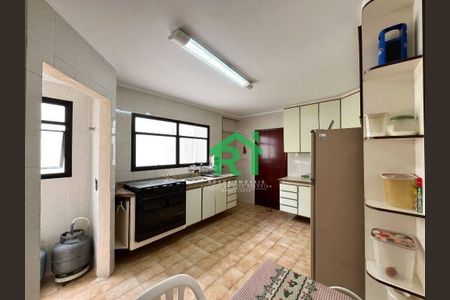 8_photo/94d1fe12a5.0e1b9bbcc52223a3-ATLAS-7df90e00-8a17-4087-96f2-b3a707bc4e4e.jpg de apartamento à venda com 3 quartos, 180m² em Jardim Las Palmas, Guarujá