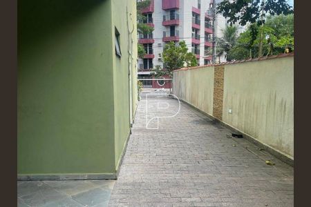 2_photo/94d1fe12bd.6efac4a07eafe8ae-ATLAS-c4ca5870-9f47-4da6-b6a7-5a9fd3c87da3.jpg de apartamento à venda com 2 quartos, 75m² em Jardim Las Palmas, Guarujá