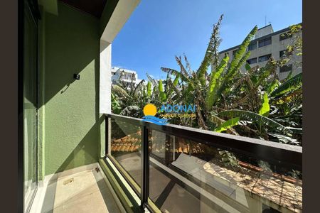 4_photo/94d1fe12bd.ff75c3e8e1ea4a93-ATLAS-cb832b3e-d3f8-44c0-8c14-78a6691106b8.jpg de apartamento à venda com 2 quartos, 80m² em Jardim Las Palmas, Guarujá