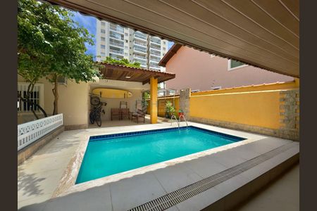 10_photo/94d1fe12fb.307611fa4065a5b8-ATLAS-6c49a8a4-e84b-40f7-858b-30e6a605f7b4.jpg de casa à venda com 3 quartos, 250m² em Jardim Las Palmas, Guarujá