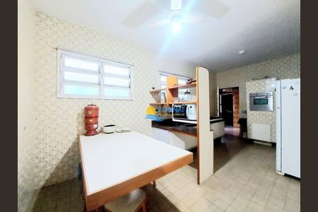 31_photo/94d1fe1317.8b003265e077eb17-ATLAS-ae55c9f2-1811-4178-993c-bc2ea3595b3d.jpg de casa à venda com 5 quartos, 204m² em Jardim Las Palmas, Guarujá