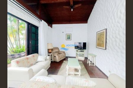 6_photo/94d1fe1317.8b003265e077eb17-ATLAS-d394f19b-34b5-48db-9e6f-5c9cfbfb37f0.jpg de casa à venda com 5 quartos, 204m² em Jardim Las Palmas, Guarujá