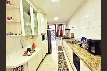 11_photo/94d1fe1335.1168d7f35de77434-ATLAS-d02e0f1d-2729-43e6-8d01-a21809ae0b59.jpg de casa à venda com 8 quartos, 250m² em Jardim Las Palmas, Guarujá