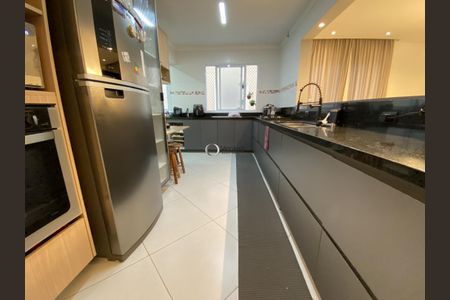 7_photo/94d1fe1393.ec45c5915be217bb-ATLAS-e40db19d-3da4-4483-8e1a-b76f98fe8e6b.jpg de casa à venda com 3 quartos, 240m² em Jardim Asturias, Guarujá