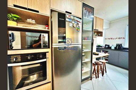 9_photo/94d1fe1397.a64aef6598c47c00-ATLAS-7ca37e63-e952-4b68-9e31-084acbeb0ea1.jpg de casa à venda com 6 quartos, 140m² em Jardim Las Palmas, Guarujá