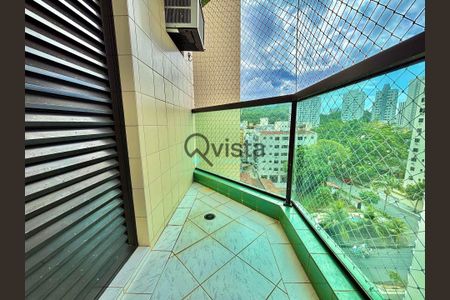 3_photo/94d1fe13d3.aaa1984783e3a523-ATLAS-f5fcfd65-9b32-4e01-9e12-5d6fc8c2f3cb.jpg de apartamento à venda com 2 quartos, 80m² em Jardim Las Palmas, Guarujá