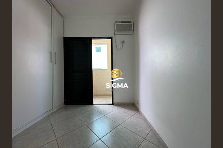 18_photo/94d1fe13d9.a4475f138cbdb0d1-ATLAS-e4dc1bb6-c1f1-4a53-a234-01986d55deb1.jpg de apartamento à venda com 3 quartos, 218m² em Jardim Las Palmas, Guarujá