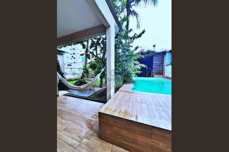 2_photo/94d1fe13eb.a095ebe9a9b9d05b-ATLAS-5e5bc5cc-3f8a-4789-9065-b9b77d1eb2e0.jpg de casa à venda com 3 quartos, 125m² em Jardim Las Palmas, Guarujá