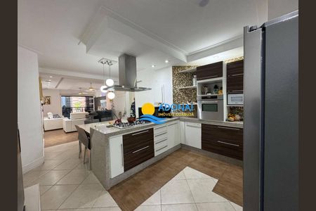 10_photo/94d1fe1419.1c70a5afa382bdba-ATLAS-4b9b1951-4e2c-46a6-b951-e8193e4a3191.jpg de apartamento à venda com 3 quartos, 134m² em Cing, Guarujá