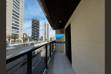 8_photo/94d1fe1419.809b828b718bde10-ATLAS-30a9a8ae-0566-4e43-b914-51f43d8bdde3.jpg de apartamento à venda com 3 quartos, 131m² em Cing, Guarujá