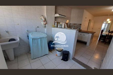 18_photo/94d1fe1419.e6fdb8f2b277ccaa-ATLAS-684c8cd8-1a45-44b4-b96f-1fc003ea4b64.jpg de apartamento à venda com 3 quartos, 140m² em Cing, Guarujá