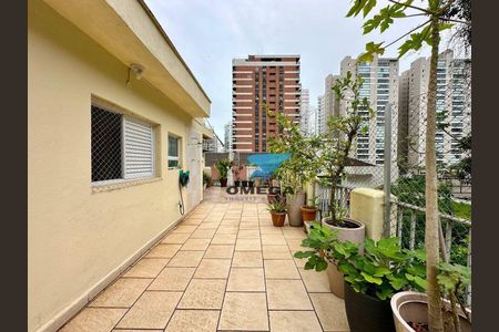 11_photo/94d1fe1437.1c03f8d4eb468f3a-ATLAS-ae2a9055-e206-44ba-a01b-4894b8dc0c5e.jpg de apartamento à venda com 4 quartos, 135m² em Jardim Las Palmas, Guarujá