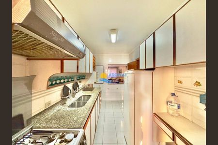 8_photo/94d1fe1449.dc2ee5b5f5d7deff-ATLAS-b5d3eda5-5999-405c-a6e1-3c14daff7e6f.jpg de apartamento à venda com 3 quartos, 190m² em Vila Alzira, Guarujá