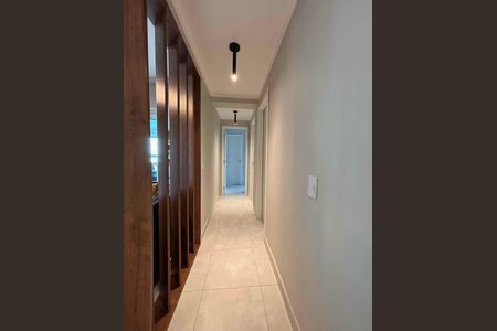 8_photo/94d1fe14b3.04a823dc9d4d949a-ATLAS-0d14df85-0fec-4d5d-8e7d-d0bafec36ce2.jpg de apartamento à venda com 3 quartos, 80m² em Vila Alzira, Guarujá