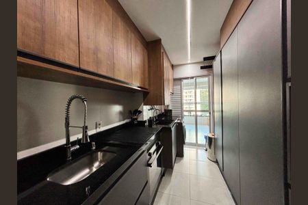 7_photo/94d1fe14b3.04a823dc9d4d949a-ATLAS-4c45657b-c6de-4c6d-b2fd-a36e6e6758e2.jpg de apartamento à venda com 3 quartos, 80m² em Vila Alzira, Guarujá