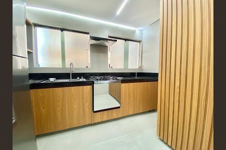 4_photo/94d1fe14b9.579f4700b67aadd7-ATLAS-66e7c851-6506-4776-8b3e-c9ce7d7deebf.jpg de apartamento à venda com 2 quartos, 60m² em Vila Alzira, Guarujá