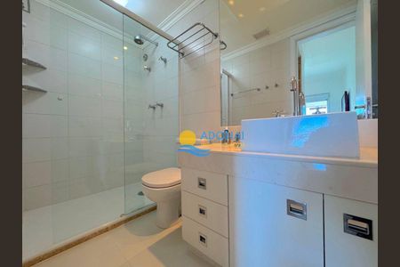 18_photo/94d1fe14f5.2ecad5a8ec6050e4-ATLAS-32061886-7f2d-4c1a-96fa-6d4fe5e07afe.jpg de apartamento à venda com 2 quartos, 115m² em Vila Alzira, Guarujá