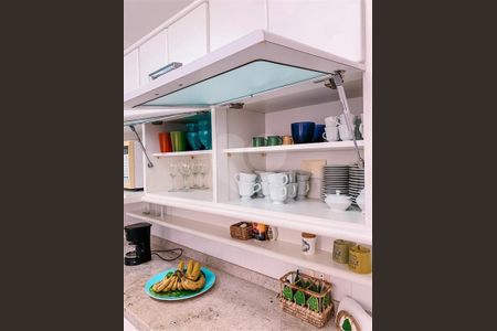 57_photo/94d1fe15b7.f9fd596f8c1c84e9-ATLAS-5aba5fa7-5659-4fb7-b2c0-9e7ff311f8e0.jpg de apartamento à venda com 4 quartos, 200m² em Centro, Guarujá