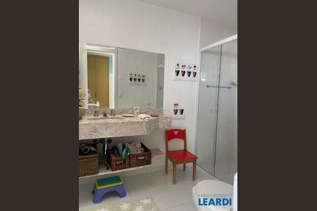 7_photo/94d1fe15e1.b2c1f66c79c6256c-ATLAS-5154c9f4-e0cc-4520-8c21-c64af879df8f.jpg de apartamento à venda com 6 quartos, 365m² em Vila Luis Antonio, Guarujá