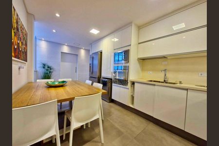 3_photo/94d1fe160f.8afb14c28ca4662f-ATLAS-0604868e-4501-4cc9-bc69-cc96f36fff48.jpg de apartamento à venda com 4 quartos, 180m² em Vila Luis Antonio, Guarujá