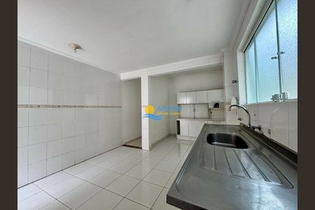 6_photo/94d1fe1aaf.b8e2a54fddbb4819-ATLAS-9d098c67-1655-4494-8463-2ac5bd9f4abf.jpg de casa à venda com 3 quartos, 120m² em Jardim Las Palmas, Guarujá