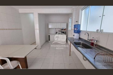 10_photo/94d1fe1aaf.ef9097c2fd5b064b-ATLAS-9bf17973-ec6e-4462-8b01-614e72748e9c.jpg de casa à venda com 3 quartos, 125m² em Jardim Las Palmas, Guarujá