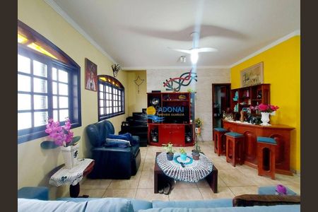 7_photo/94d1fe1b63.e6e1c947b02cf8fb-ATLAS-0bca1ba2-7abc-4647-a5e6-1d8924754dd5.jpg de casa à venda com 5 quartos, 230m² em Vila Santa Rosa, Guarujá