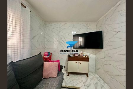 2_photo/94d1fe1c4d.7c2ae8445402a222-ATLAS-b44aff88-211e-4f82-8455-0e0b89332d45.jpg de casa à venda com 2 quartos, 90m² em Vila Santa Rosa, Guarujá