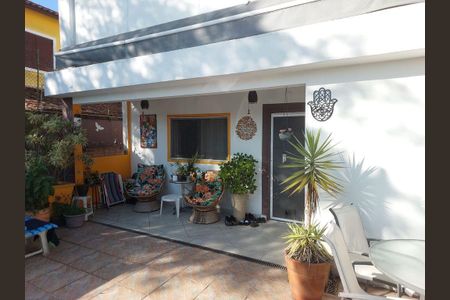 11_photo/94d1fe1cf5.dfdf3a77207432af-ATLAS-5c5a5ad7-738a-4534-bbaf-bdbaab98d39d.jpg de casa à venda com 3 quartos, 180m² em Vila Santa Rosa, Guarujá