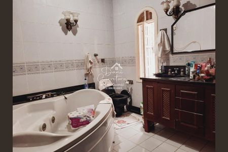 37_photo/94d1fe1d0f.f469cfda097b0aa9-ATLAS-7de35b7c-6dd2-4087-8dcf-38ac92311c66.jpg de casa à venda com 6 quartos, 297m² em Vila Santa Rosa, Guarujá