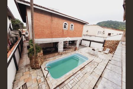 9_photo/94d1fe1d0f.f469cfda097b0aa9-ATLAS-f6d00bd9-96c2-46d0-89cd-1668dd568f3d.jpg de casa à venda com 6 quartos, 297m² em Vila Santa Rosa, Guarujá