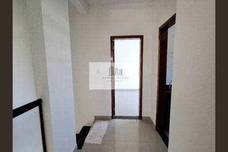 3_photo/94d1fe1d4b.6ba59f26dd013645-ATLAS-219f6915-69e8-49fe-a357-c3d8b1b30222.jpg de casa à venda com 2 quartos, 120m² em Vila Santa Rosa, Guarujá