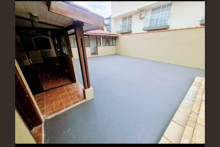 5_photo/94d1fe1dbd.711da9767075b876-ATLAS-12d60496-fa0d-40d5-b8b1-a225df0d788e.jpg de casa à venda com 2 quartos, 95m² em Jardim Helena Maria, Guarujá