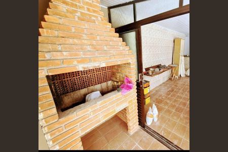 9_photo/94d1fe1dbf.ceff8192393c33de-ATLAS-48aade6e-5e46-45b5-a026-dac31fc5e344.jpg de casa à venda com 2 quartos, 95m² em Jardim Helena Maria, Guarujá