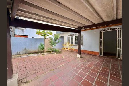 10_photo/94d1fe207f.5b63f18bcccc212e-ATLAS-bc52d682-8aed-4af3-8ed8-a05345c834d1.jpg de casa à venda com 7 quartos, 270m² em Vila Santo Antônio, Guarujá