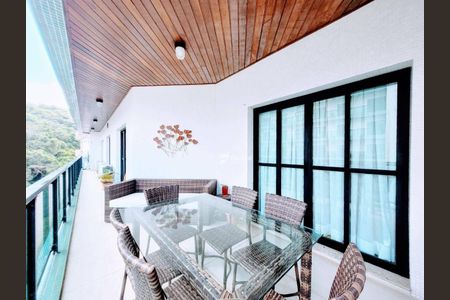 11_photo/94d1fe22b7.4d2b5072851402a8-ATLAS-6d3ce6de-a5eb-446f-9e4d-44edeb079b31.jpg de apartamento à venda com 5 quartos, 270m² em Barra Funda, Guarujá