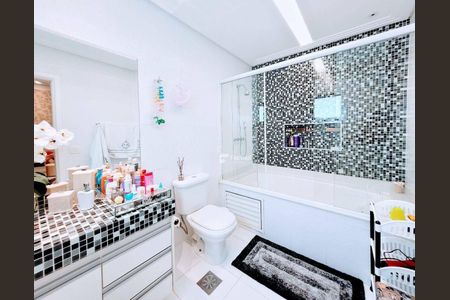 16_photo/94d1fe22b7.4d2b5072851402a8-ATLAS-e726225a-db29-4eb8-9952-1cc127900bbb.jpg de apartamento à venda com 5 quartos, 270m² em Barra Funda, Guarujá